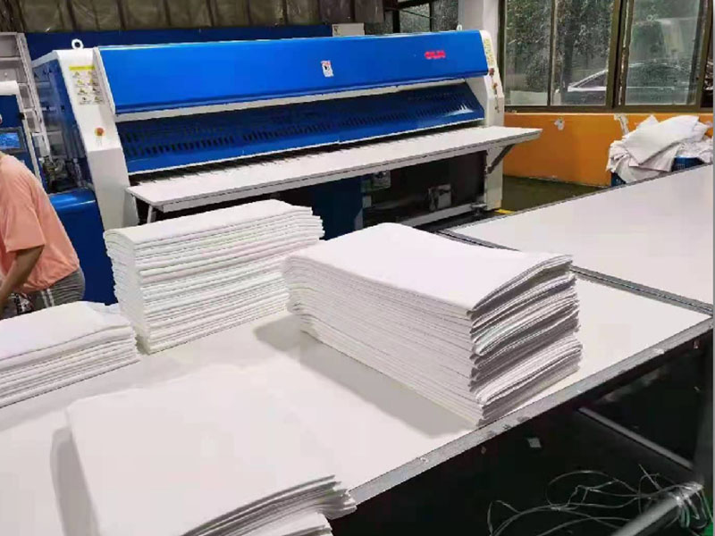 谷城高速熨烫机-01